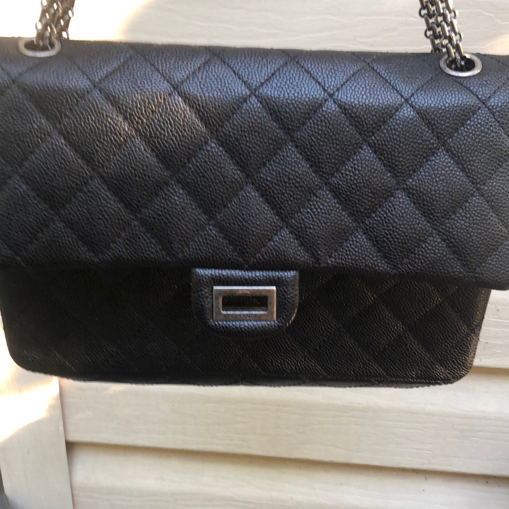 Chanel reissue 2.55 226
